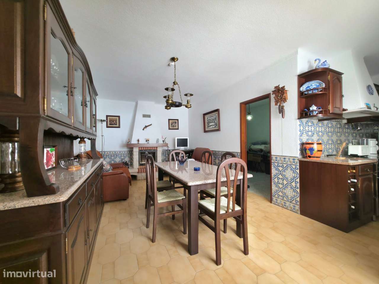 Prédio com 3 andares com utilização independente – Vendas Novas-35