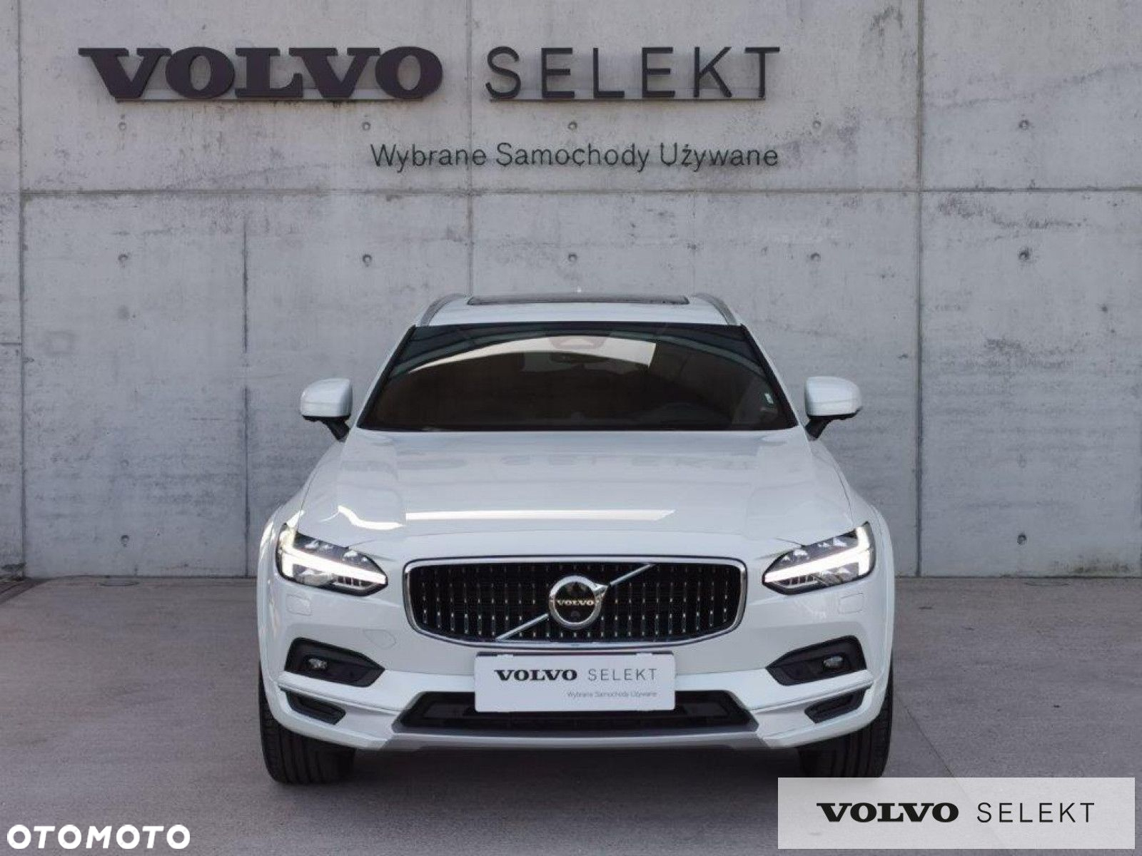 Volvo V90 Cross Country - 4