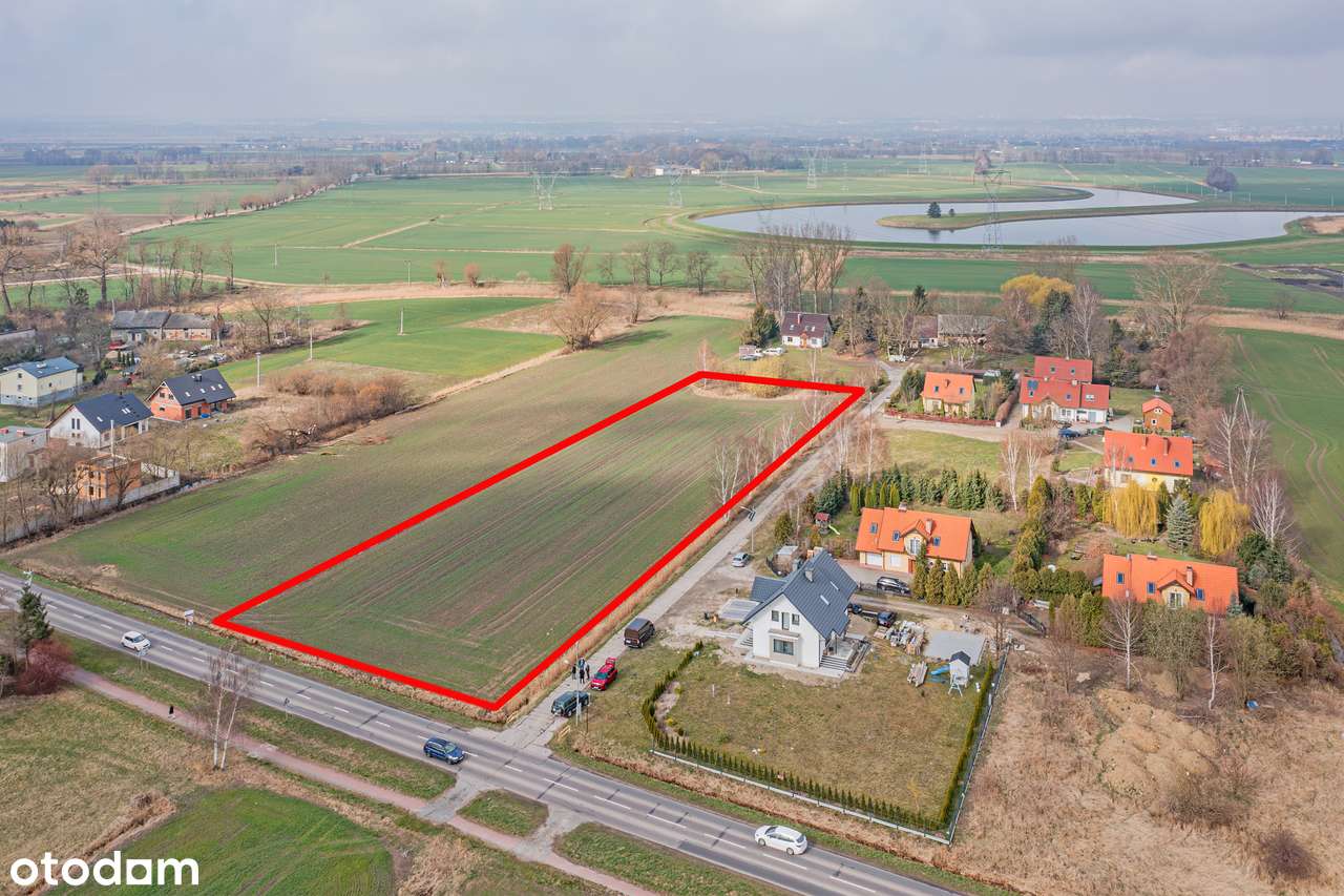 Działka usługowo - mieszkaniowa przy S7.-11