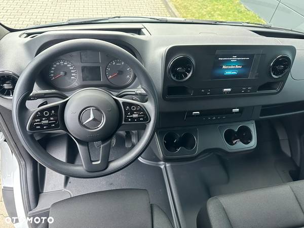 Mercedes-Benz Sprinter 319 CDI Furgon 4325 mm - 18