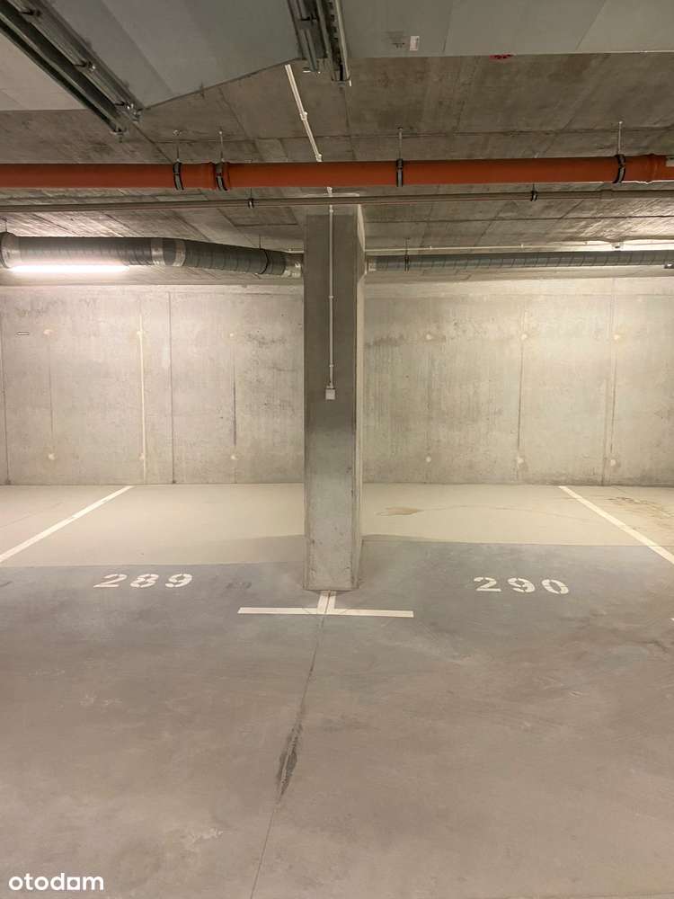 Miejsce parkingowe w garażu podziemnym, ul. Przewóz/ Lipska-0