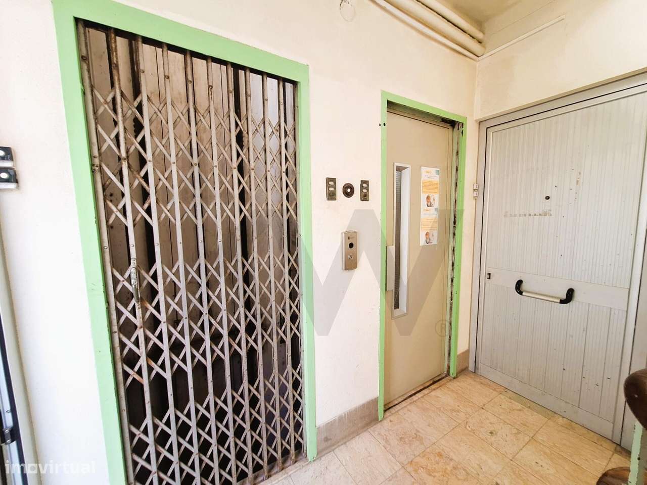 T1 | Arroios | Praça do Chile | Para renovação | Prédio com elevador-4