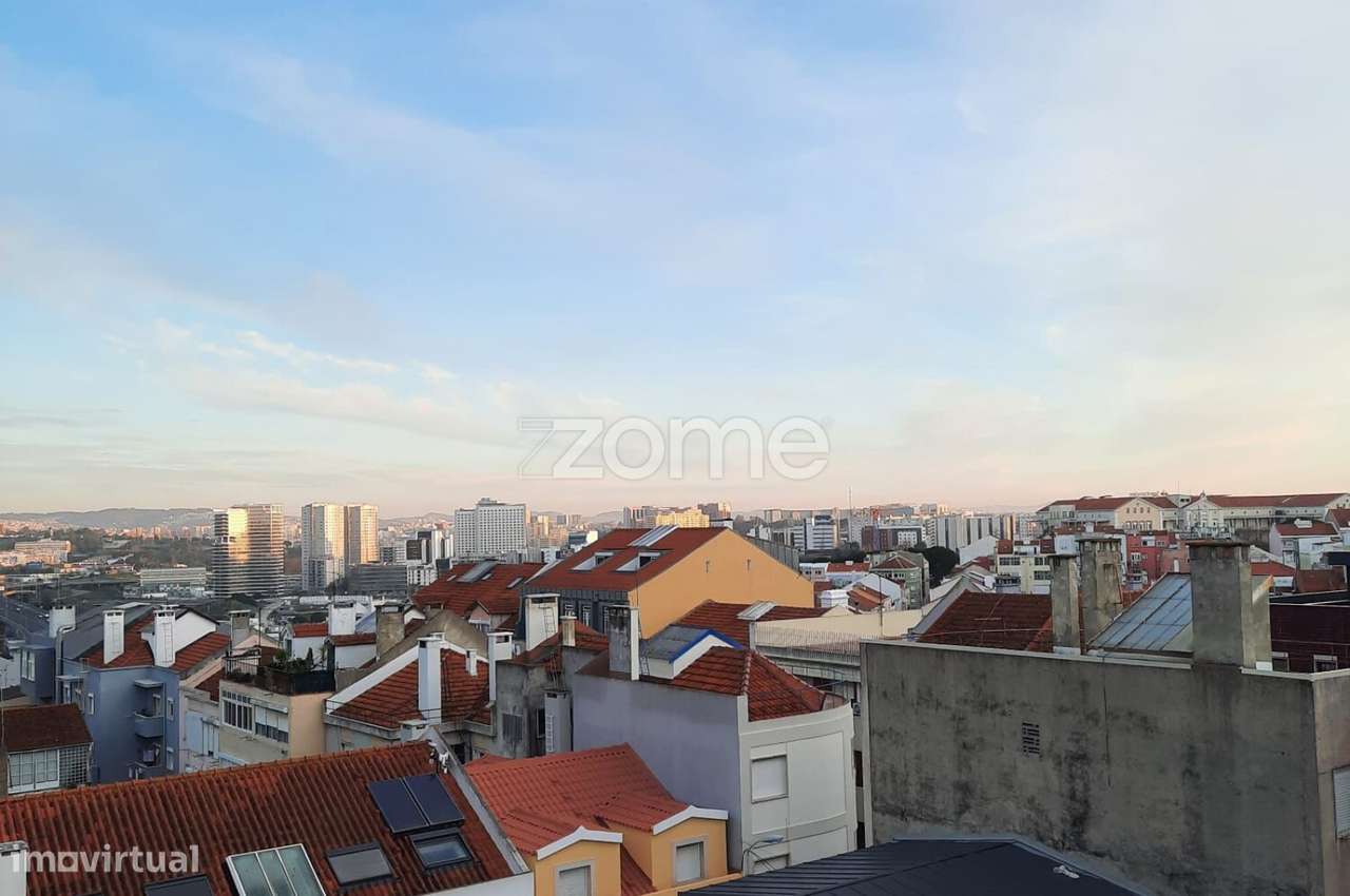 Apartamento T4 em Campolide-10