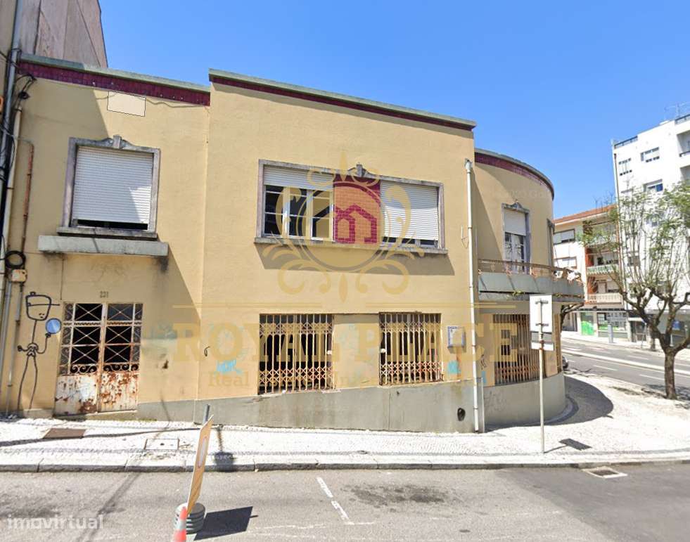 Prédio no centro de São João da Madeira - Grande imagem: 4/7