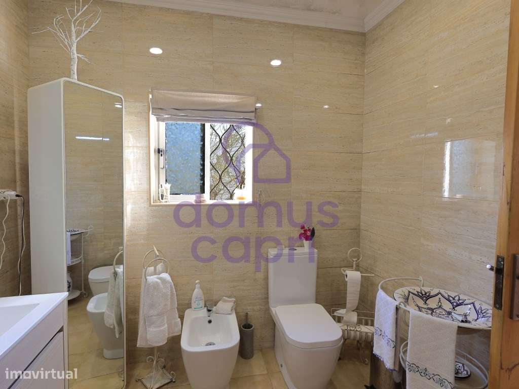 Moradia T4 com Piscina e Garagem em Peral - São Brás de Alportel-11