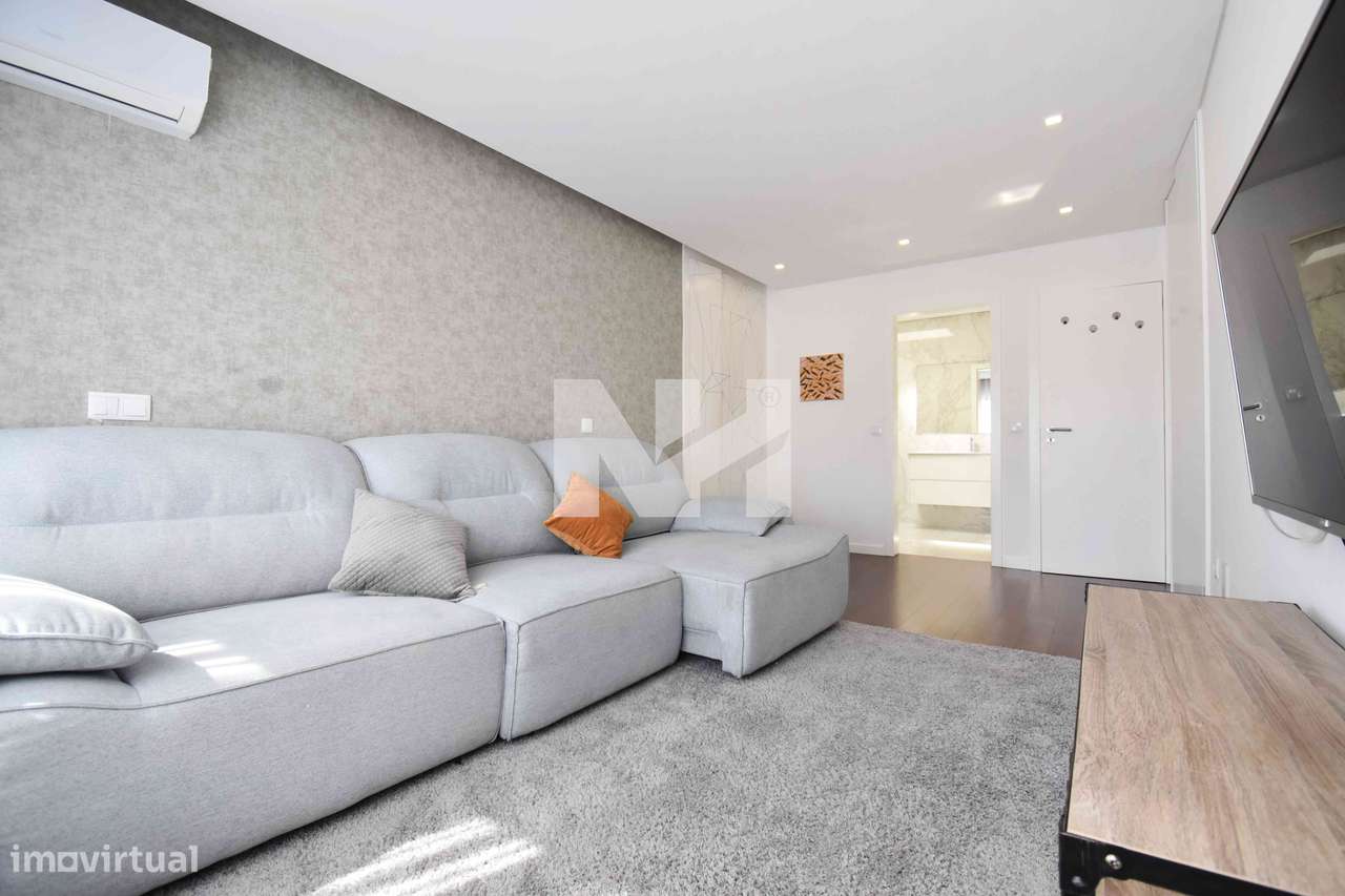 Moradia T4 Contemporânea | 4 Suites | C/ Piscina-36