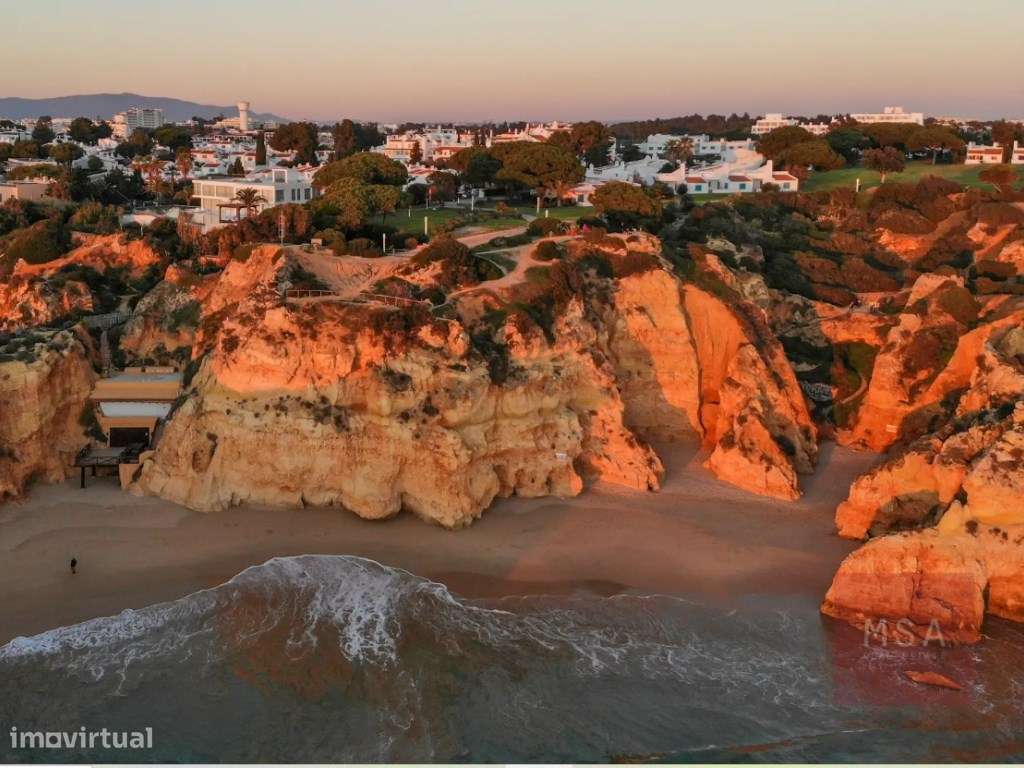 Moradia T5 com 165m2 e terraços com 58m2 na Prainha - Alvor - Porti...-32