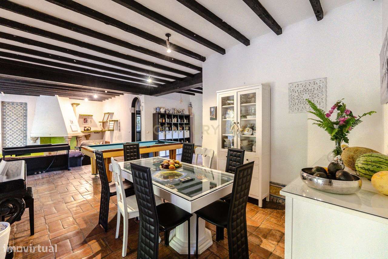 Vila de Prestígio T7+2 com 5.000 m² de Privacidade na Verdizela-7