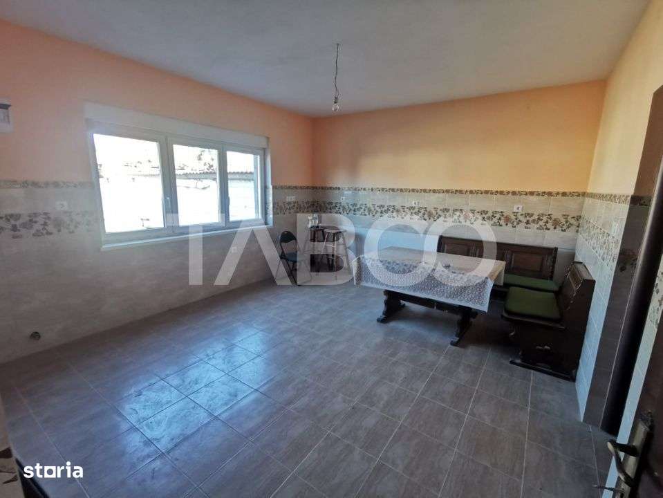 Casa individuala cu 5 camere in localitatea Miercurea Sibiului - Imagine principală: 5/10