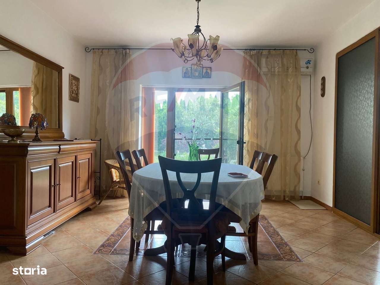 DE VANZARE Vila de vacanta in Pucioasa /Dambovita-11