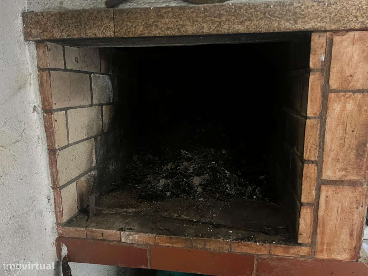 Moradia Isolada com vinha e lagar +  Garagem em Valdigem-13