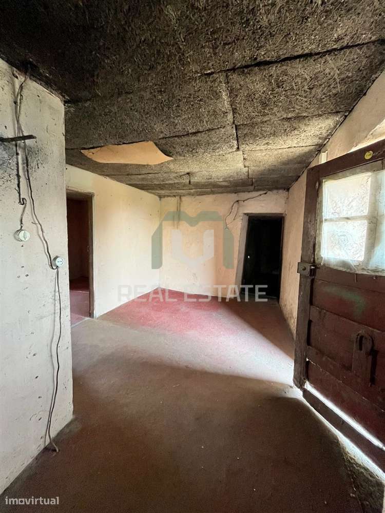 Moradia para Restaurar T3 Venda em Cabeceiras de Basto,Cabeceiras de B-31