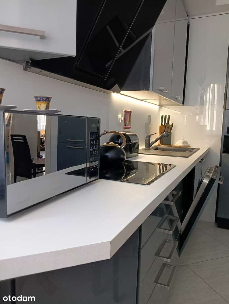 Osiedle Europejskie, 3 pokoje, oddzielna kuchnia, piwnica, garaż - Pełny obrazek: 5/20