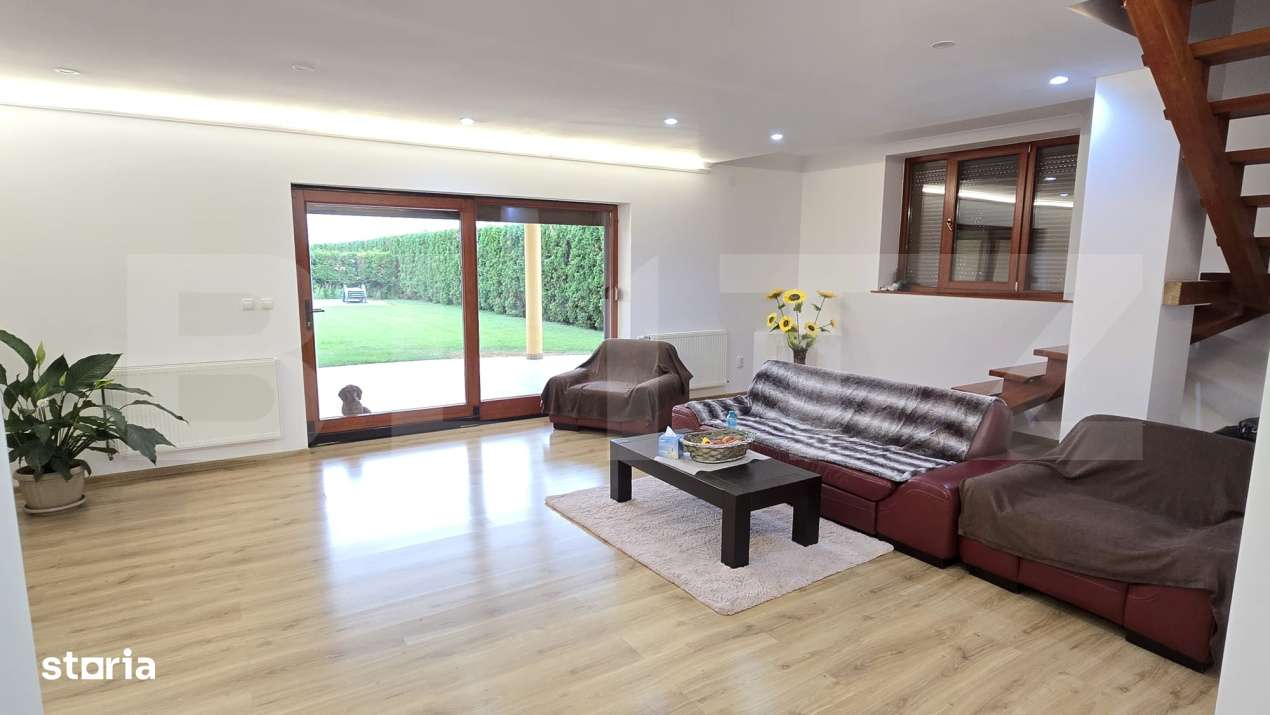 Casa 5 camere 240 mp  si teren 20 ari - Odoreu - Imagine principală: 3/19