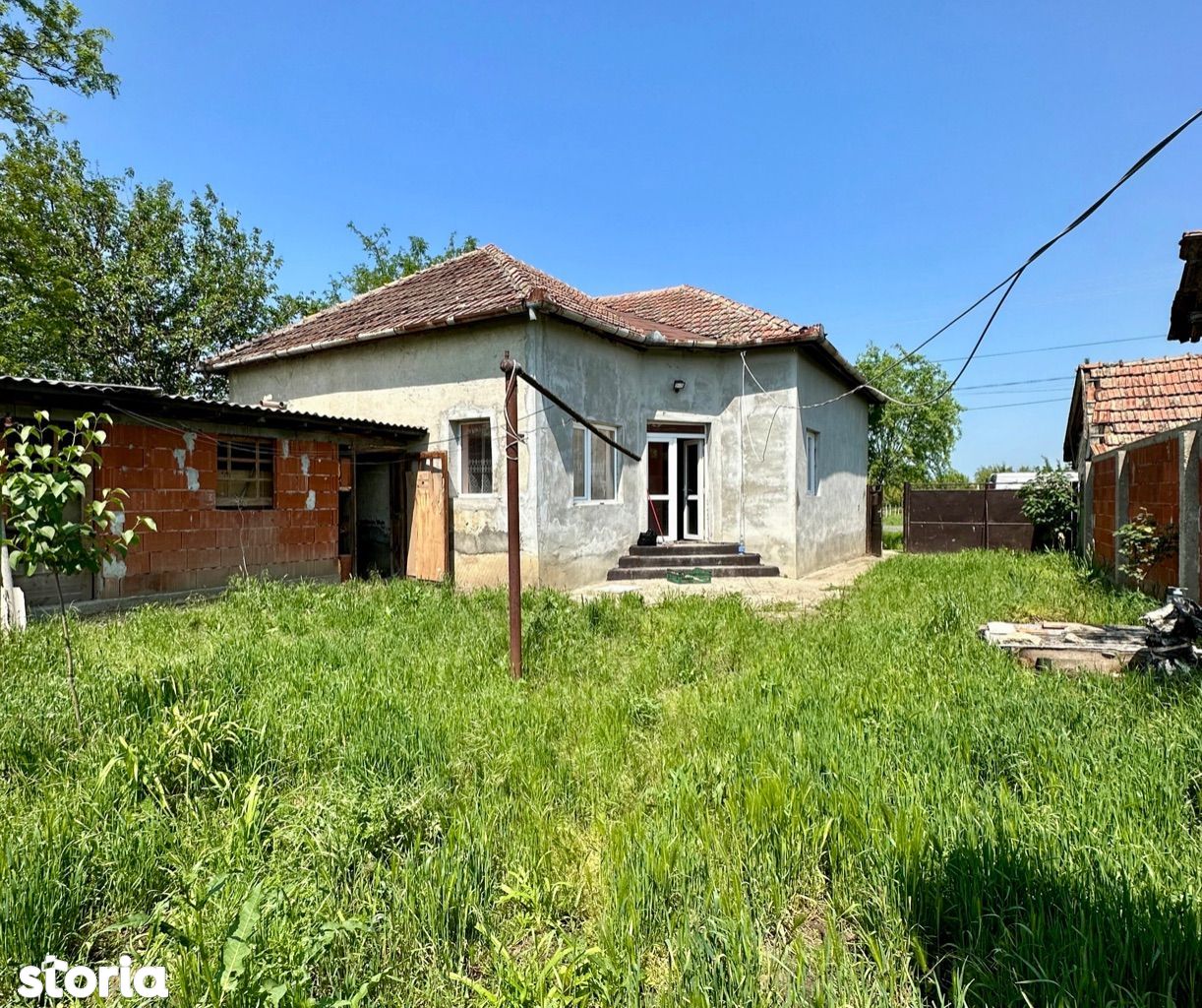 Casa cu 2 camere în Iratos,Arad ( Comision 0 % )