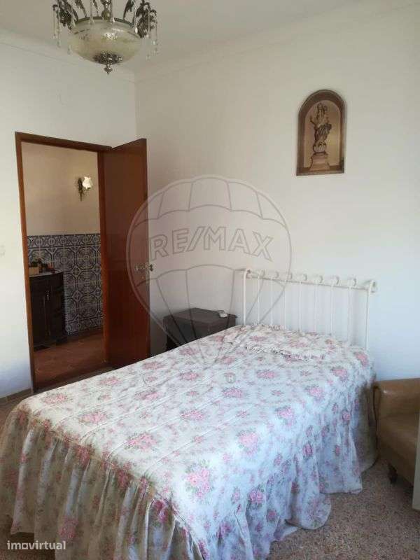 Moradia T5 para venda-8