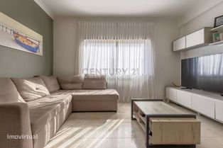 Apartamento T3 em Brejos de Azeitão