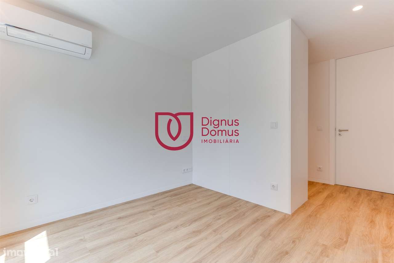 Apartamento T3 com 2 Lugares de Garagem — Centro de Gaia-24