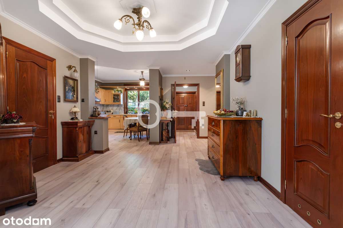 Dom parterowy | Przepiękny ogród | Sauna | Alarm-17