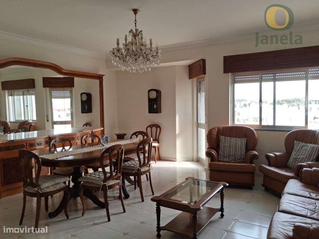 Apartamento T3 para arrendar em Faro, com extraordinária vista para... - Grande imagem: 2/12