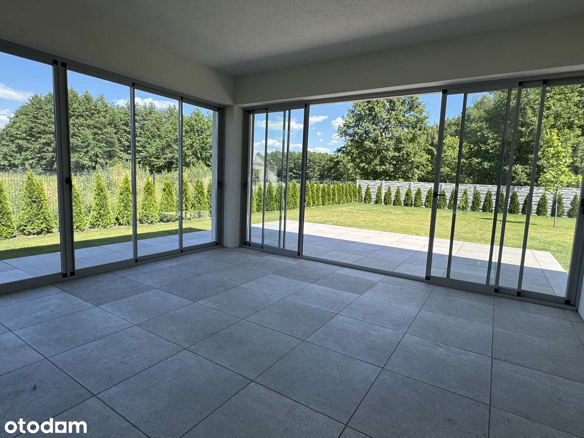 Nowoczesny, parterowy dom z pięknym ogrodem!-7