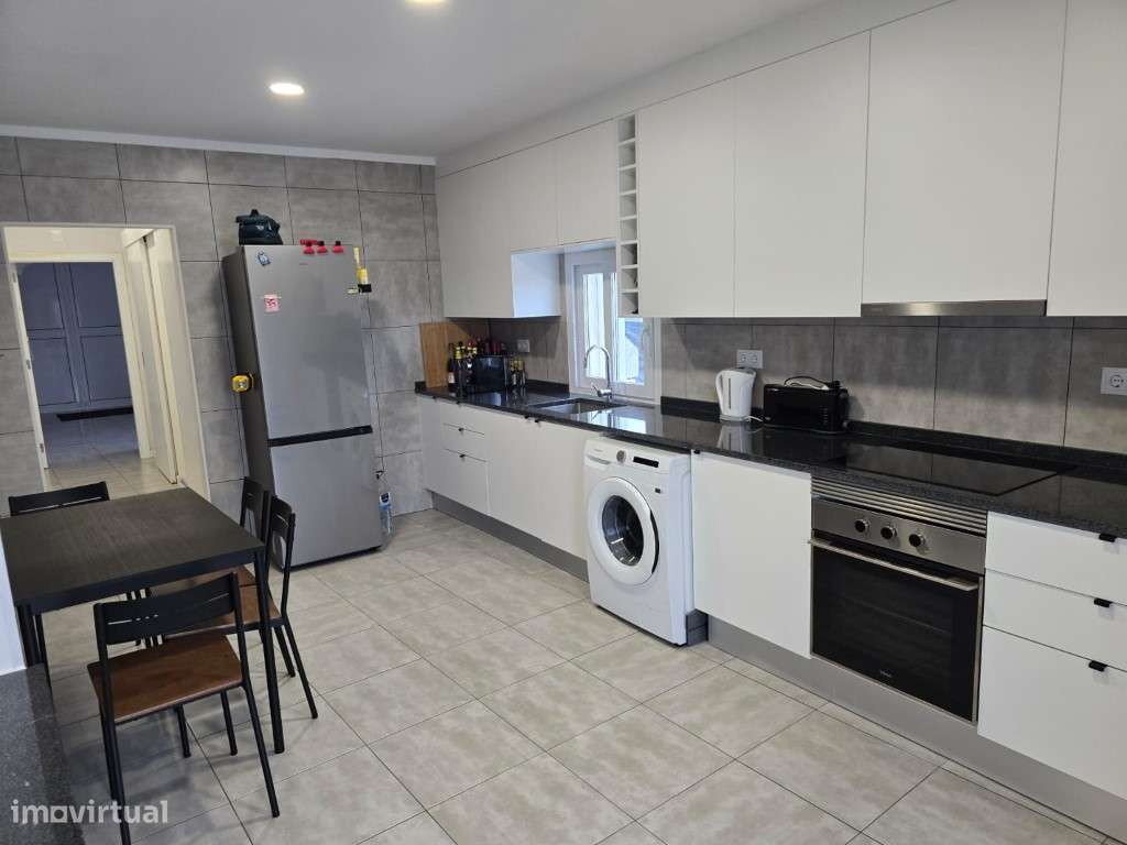 Simpática Moradia Térrea T2 com Piscina - Totalmente Remodelada - Grande imagem: 4/23