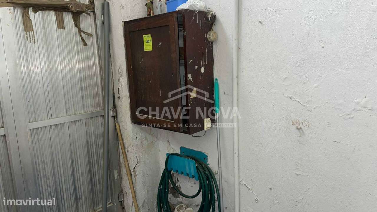 Garagem / Armazém Independente com 256 m² na Avenida da República - Grande imagem: 4/20