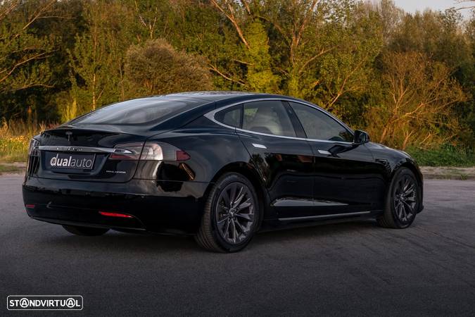 Tesla Model S Long Range - 6