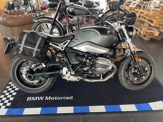 BMW R nineT Pure (com extras)