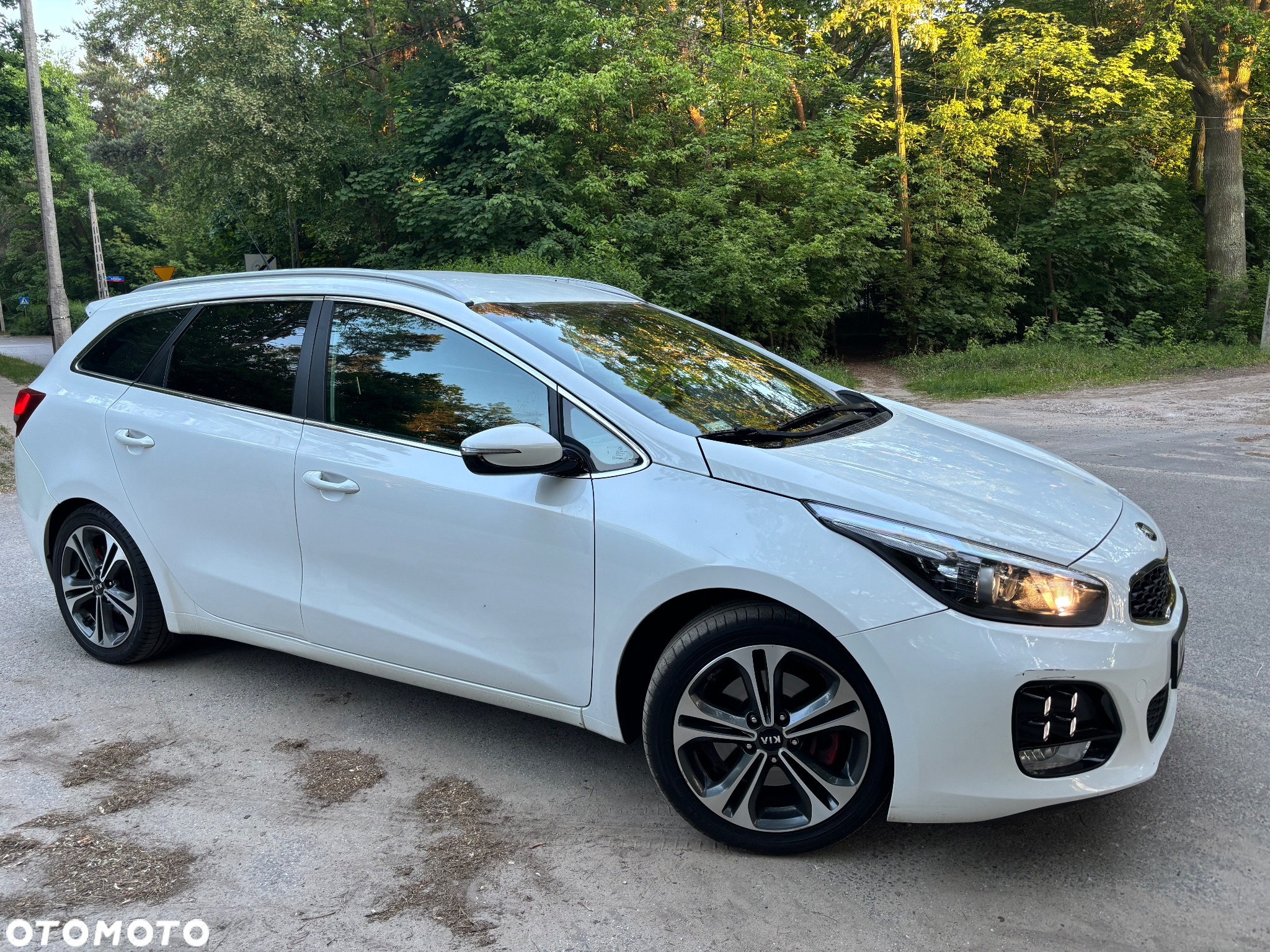 Kia Ceed Cee'd 1.6 CRDi GT Line - 16