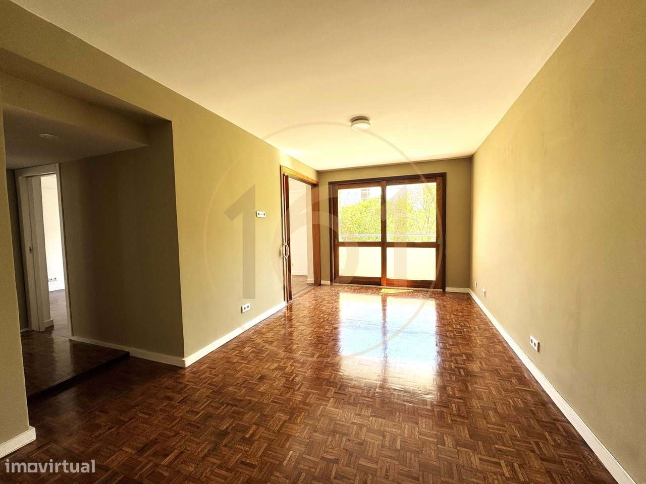 Apartamento T3 com varanda, para venda , no Porto-1
