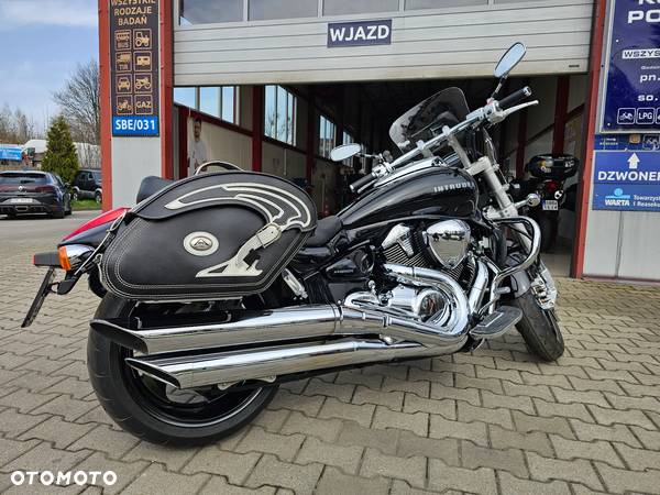 Suzuki Intruder - 13