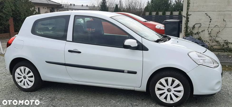 Renault Clio 1.5 dCi Tech Run - 9