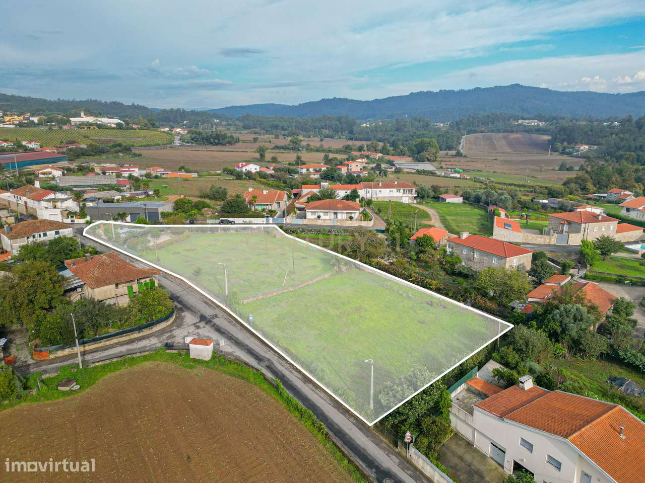 Terreno de construção em Alvito S. Martinho.-1