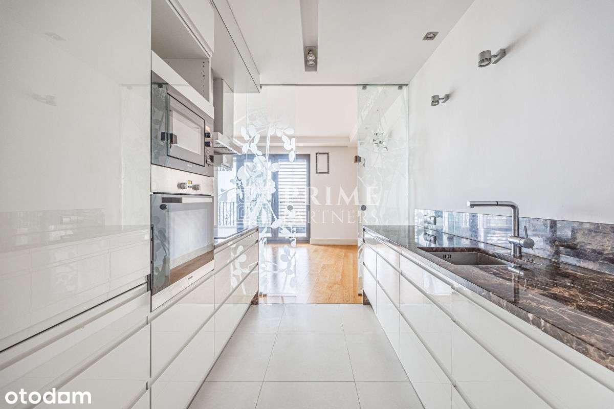 Apartament przy ul. Grzybowskiej 4 z dwoma miejscami garażowymi-4