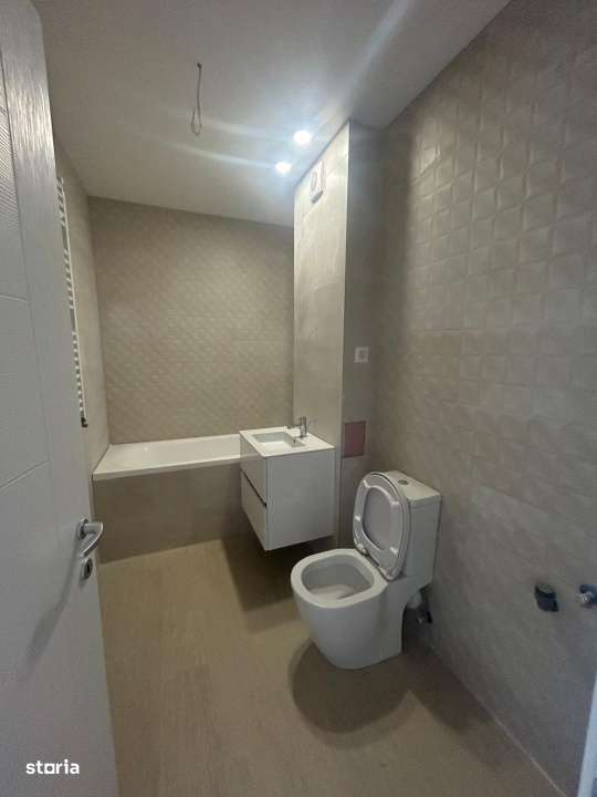 Garsoniera, 33mp + 20mp gradina, AC, metrou, bloc 2025, Hils Republica-5