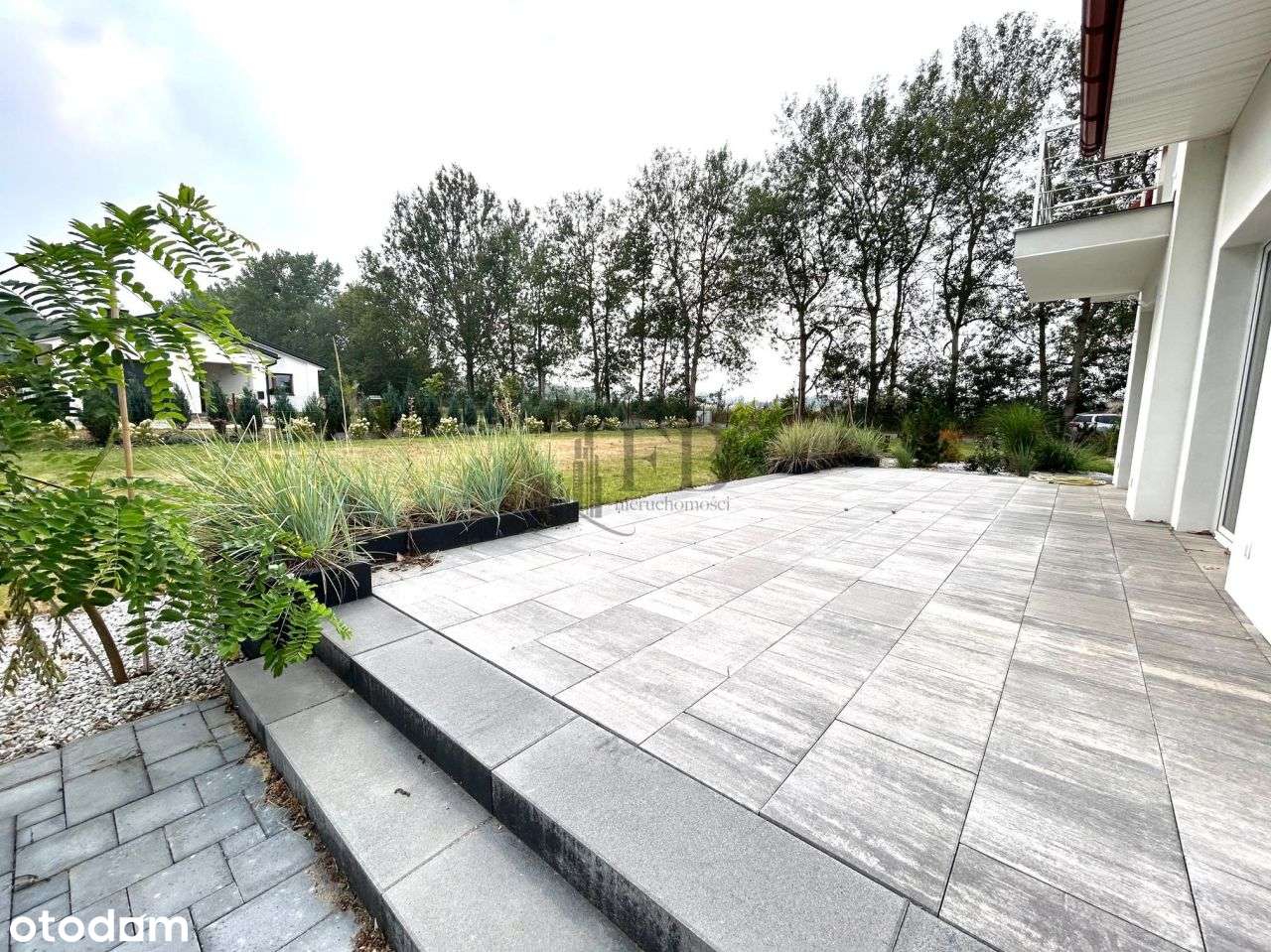 Nowoczesny dom 2025, komfortowe wnętrza + ogród-14