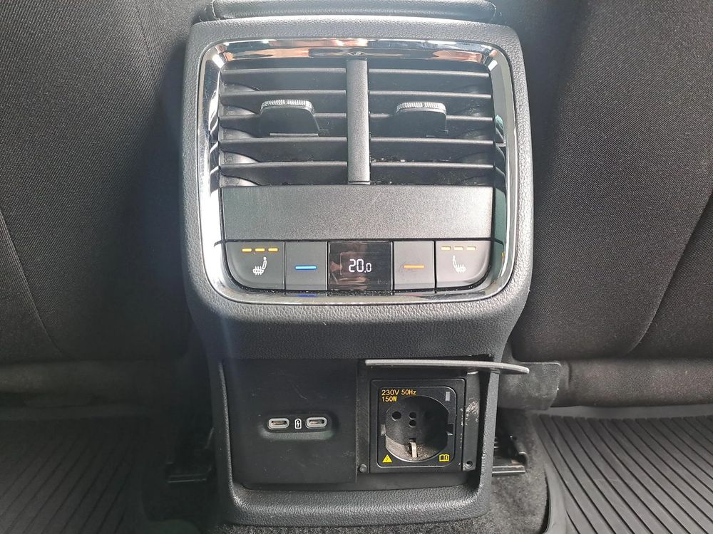 SKODA OCTAVIA Aktywny Tempomat 3 Strefowa Klimatyzacja Gniazdo 230V Łopatki VAT23%