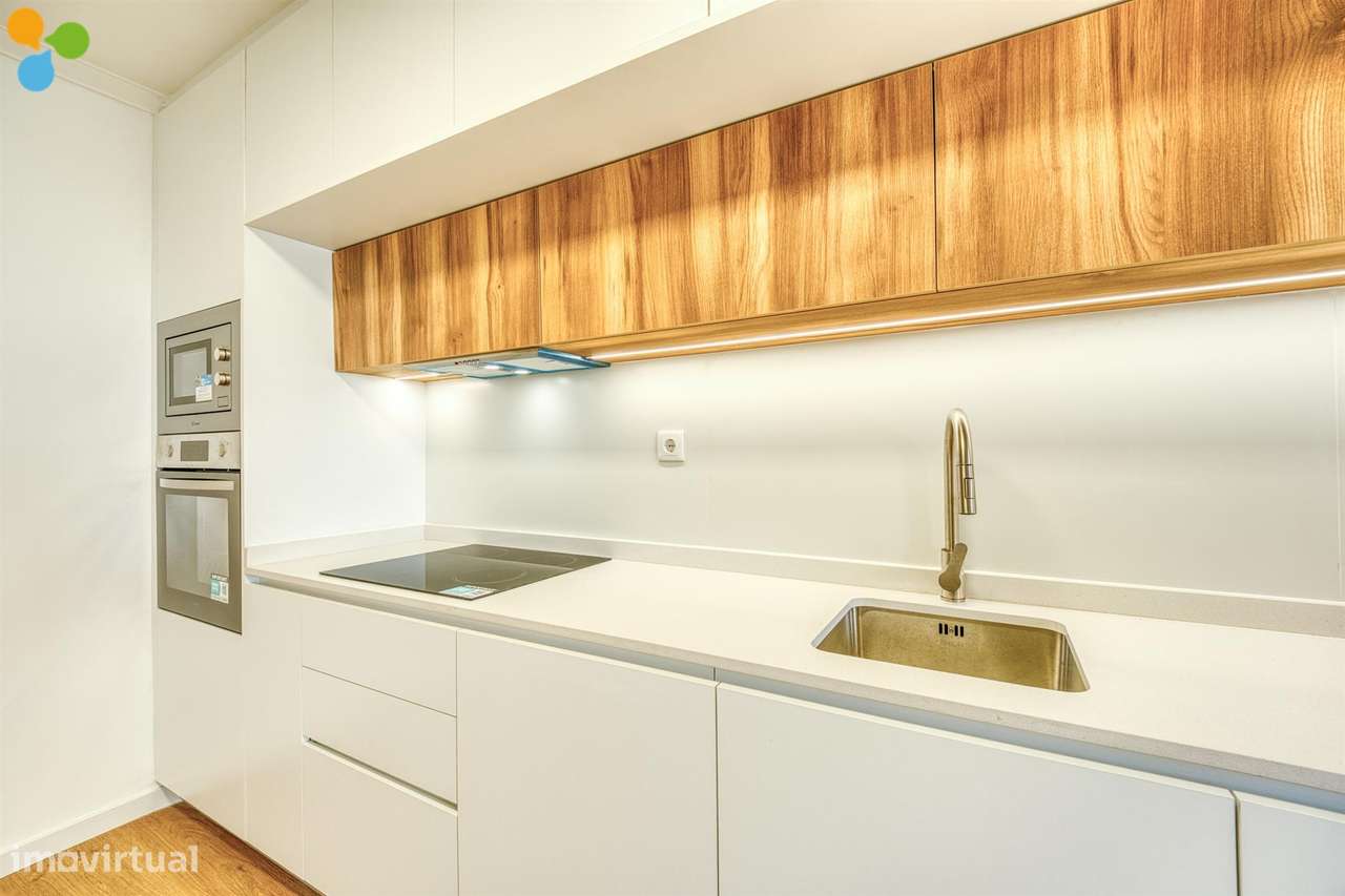 T2+1 Renovado com Varandas e Lugar de Garagem | Próximo da Rotunda da-6