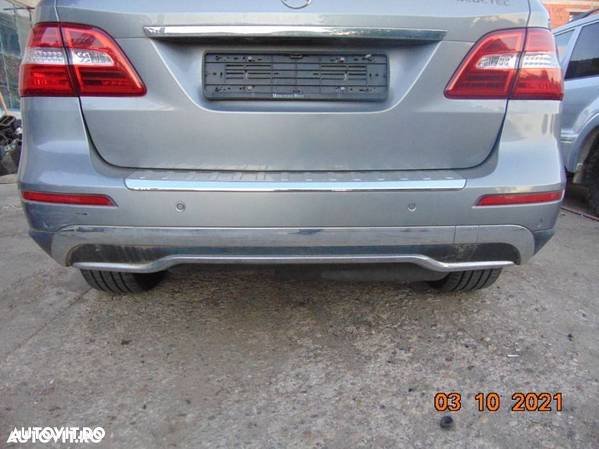 Bara spate Mercedes ML W166 2011-2015 spoiler bara spate completa dezmembrez ML w166 - 2