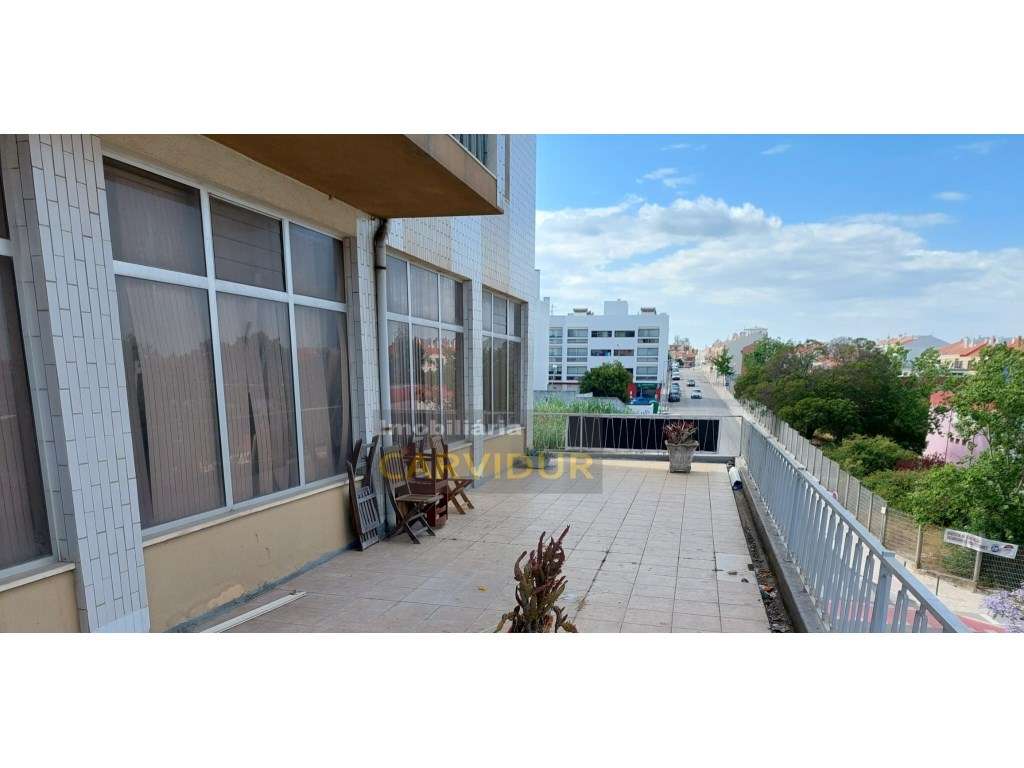 Loja 100m2 qualquer ramo Fontainhas - Grande imagem: 5/21