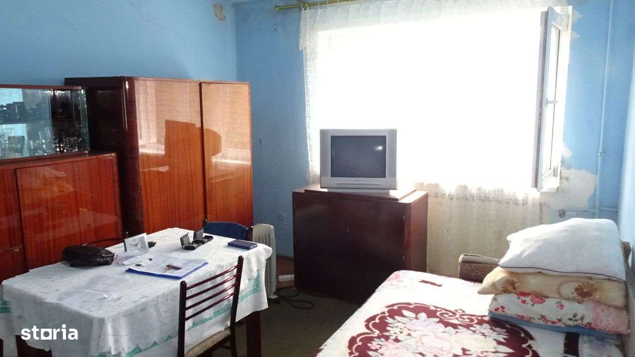 Vand apartament 2 camere Deva, Constructorilor, 47 mp + balcon de 7 mp - Imagine principală: 1/13