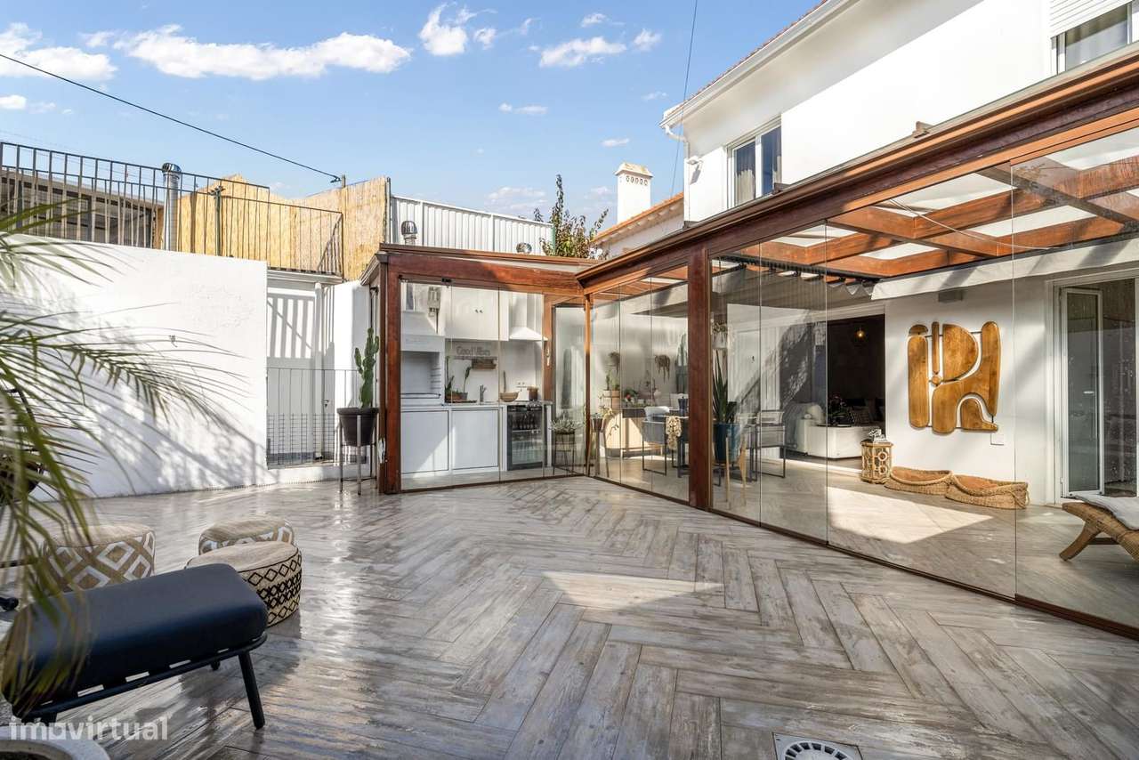 Moradia T4 com jardim, Encarnação, Lisboa-31