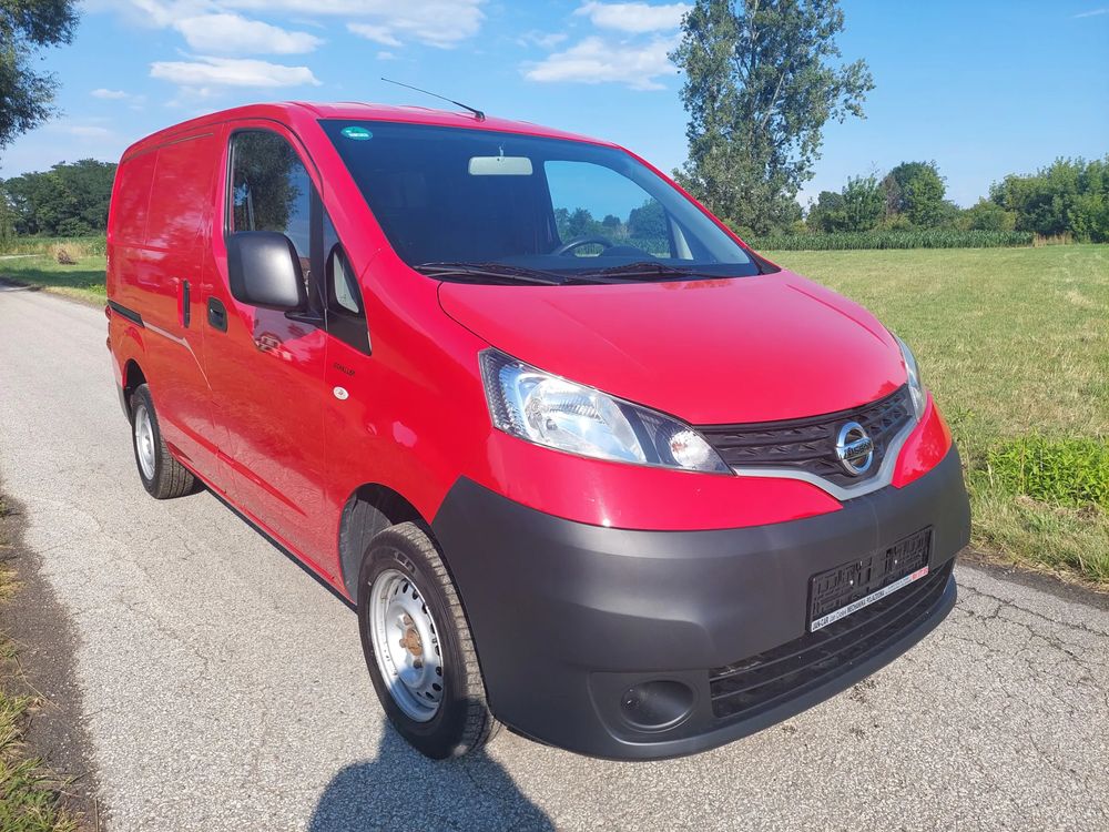Nissan NV200 2017