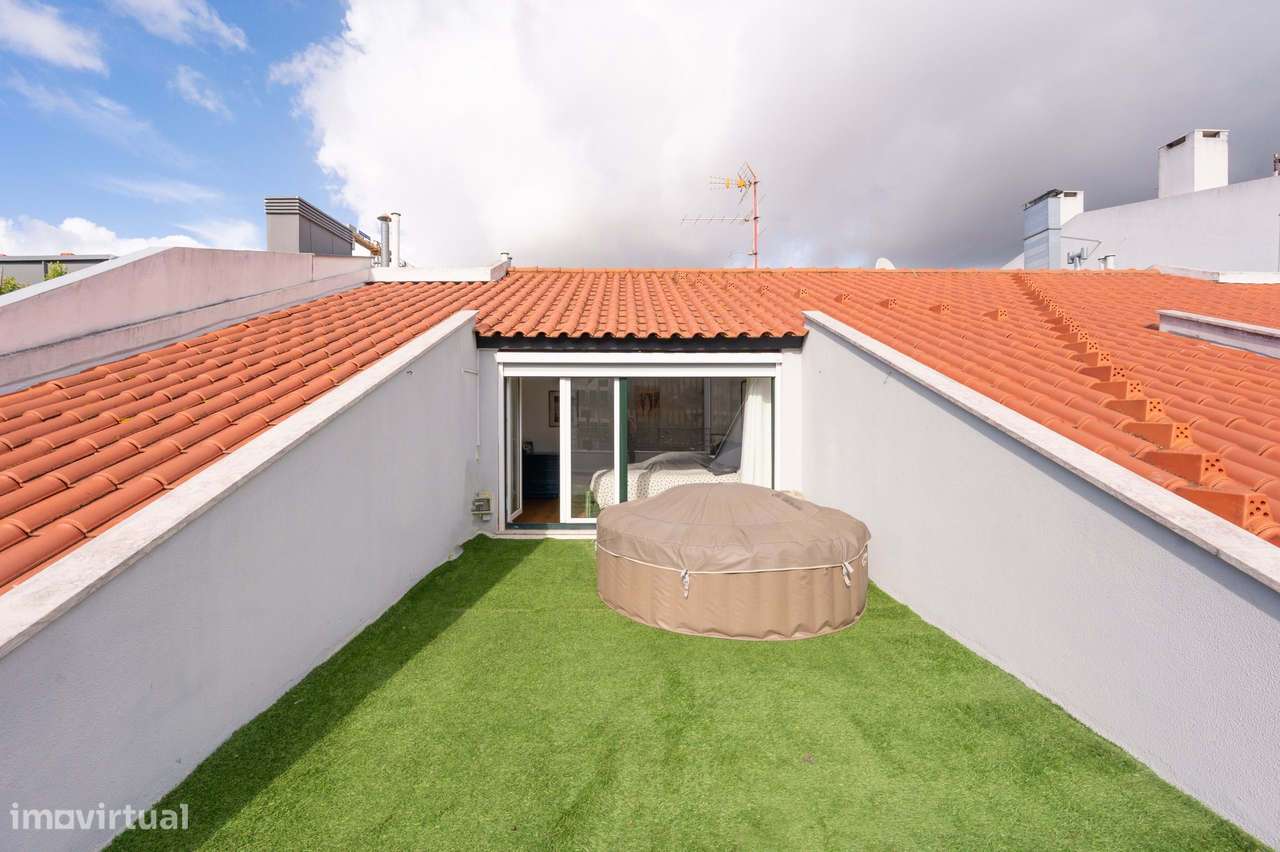 Apartamento T2 com 4 terraços e garagem nas Avenidas Novas, Lisboa-38