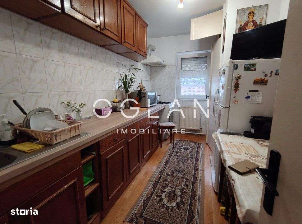 Apartament 3 cam, decomandat , Vasile Aaron - Imagine principală: 3/16