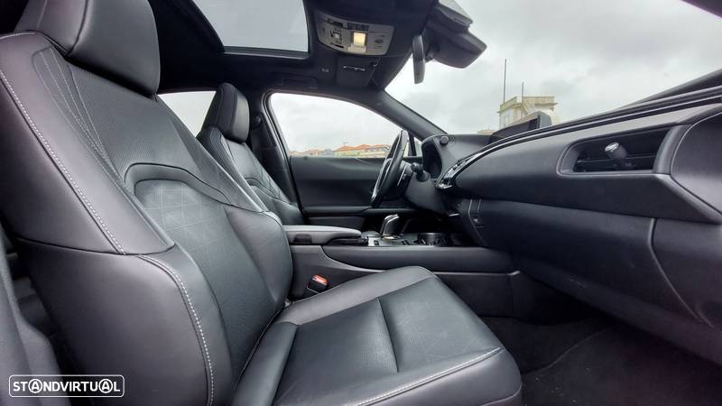 Lexus UX 300e Luxury+TAE+JLL18 - 21