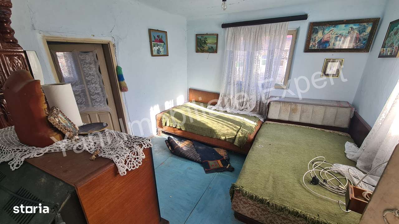 Casă de vânzare în comuna Merișani, sat Vâlcelele, județ Argeș.-7