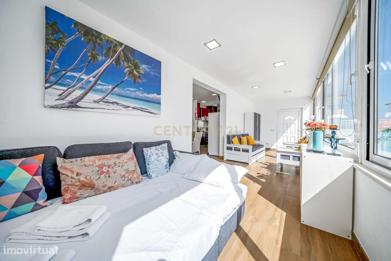 Apartamento T2 com terraços e piscina a 100 metros da praia da Oura –-10