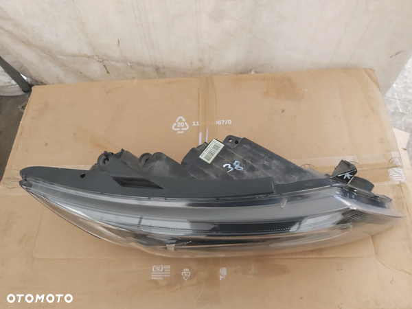 KIA OPTIMA III 3 LIFT LAMPA PRAWA PRZÓD PRZEDNIA  SOCZEWKA LED  92102-2T570 92102-2T000 - 3